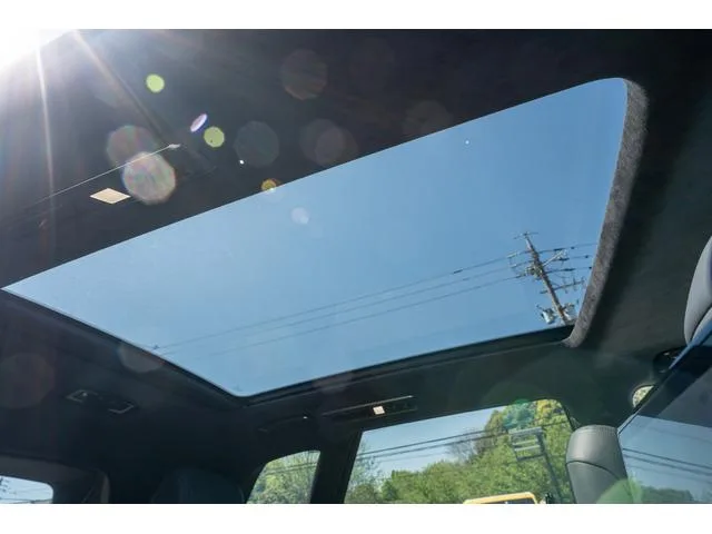 Toyota CENTURY BASE GRADE 2025 — миниатюра 4