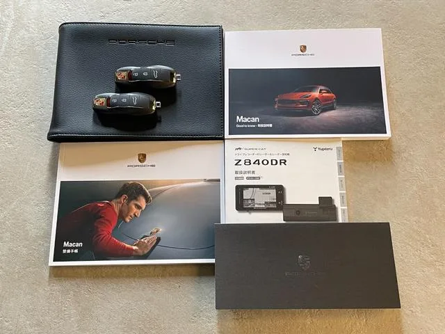 Porsche MACAN 2024 — миниатюра 2