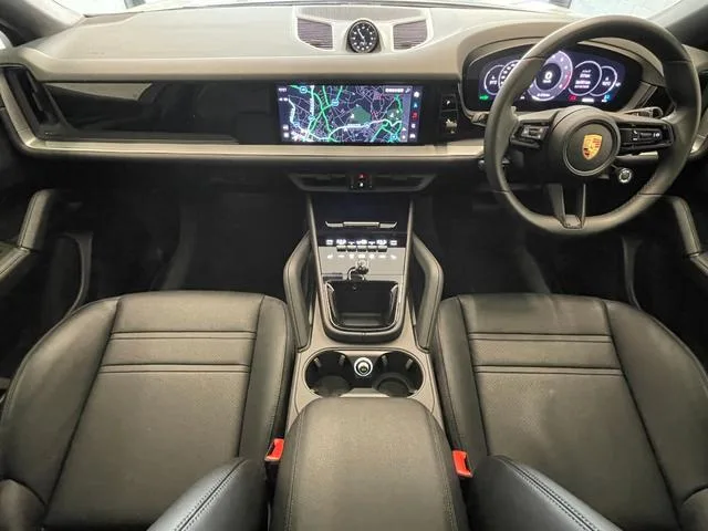 Porsche CAYENNE COUPE BASE GRADE 2023 — миниатюра 2