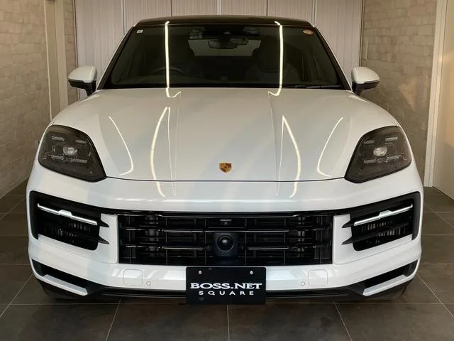Porsche CAYENNE COUPE BASE GRADE 2023 — миниатюра 3
