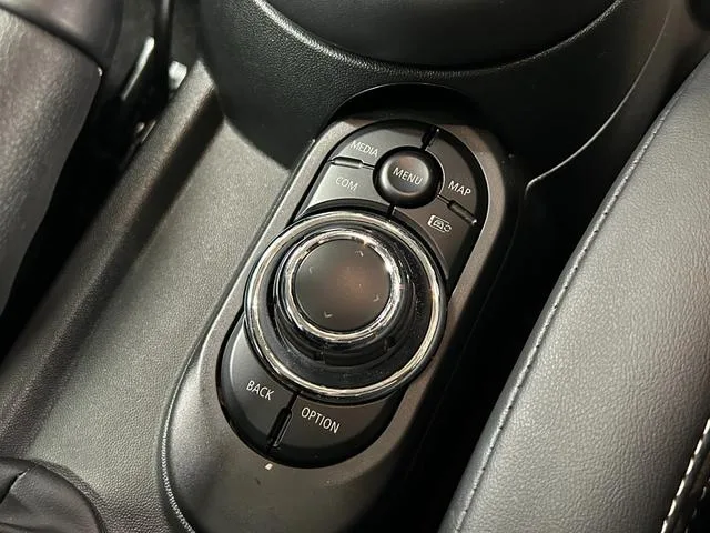 MINI MINI COOPER CLASSIC TRIM 2022 — миниатюра 5