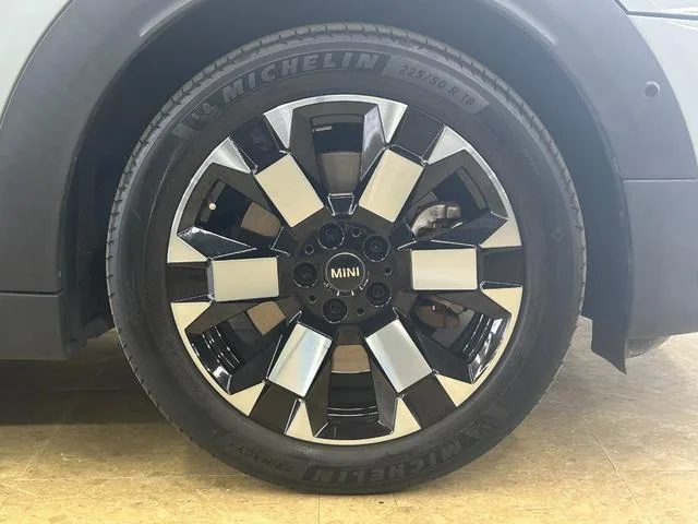 MINI MINI COOPER S E CROSSOVER ALL4 UNTAMED EDITION 2022 — миниатюра 2