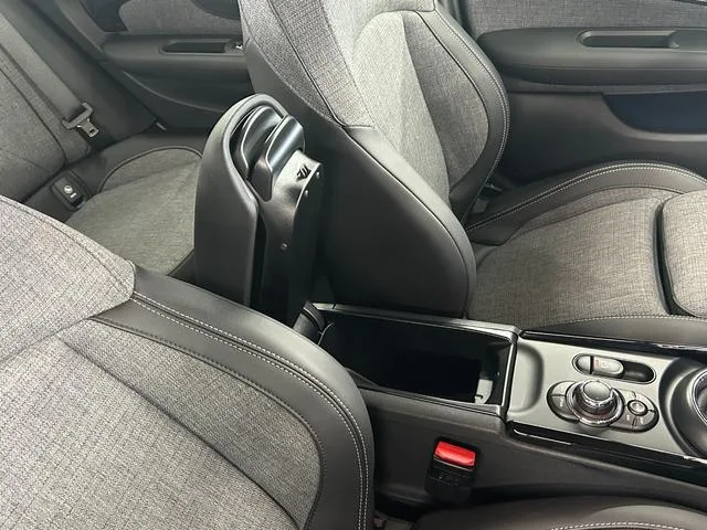 MINI MINI COOPER S CLUBMAN PREMIUM PLUS PACKAGE CLASSIC TRIM 2024 — миниатюра 5