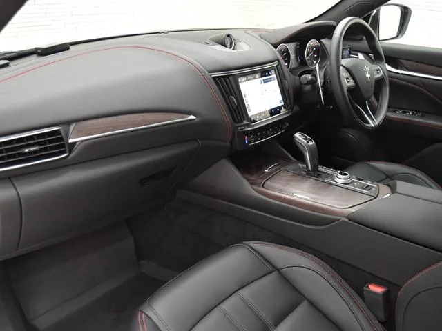 Maserati LEVANTE MODENA 2022 — миниатюра 3
