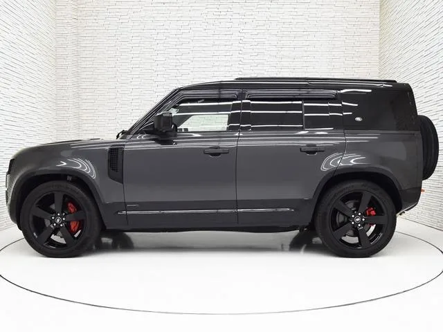Land Rover Defender 110X D300 2024 — миниатюра 4