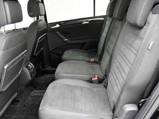 Volkswagen GOLF TOURAN TDI HIGHLINE 2023 — миниатюра 4