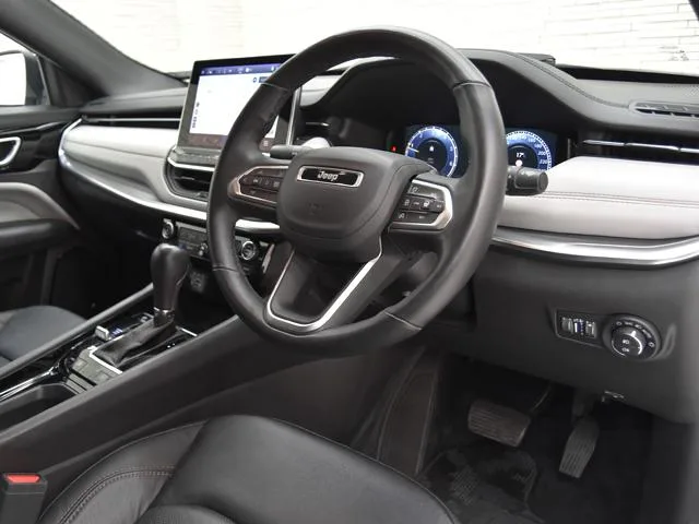 Chrysler Jeep JEEP COMPASS LIMITED 2023 — миниатюра 3