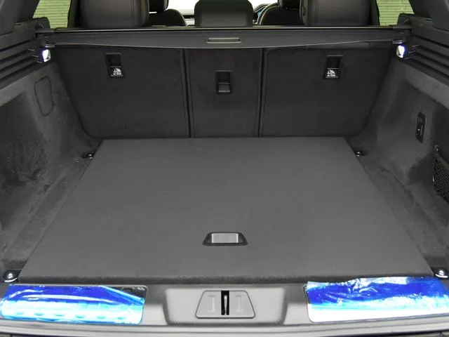 Land Rover RANGE ROVER SPORT DYNAMIC SE P550E 2025 — миниатюра 5