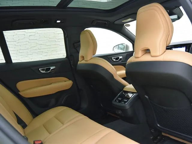 Volvo V60 ULTIMATE B4 2022 — миниатюра 4