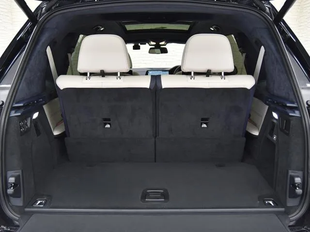 BMW X7 M50I 2023 — миниатюра 5