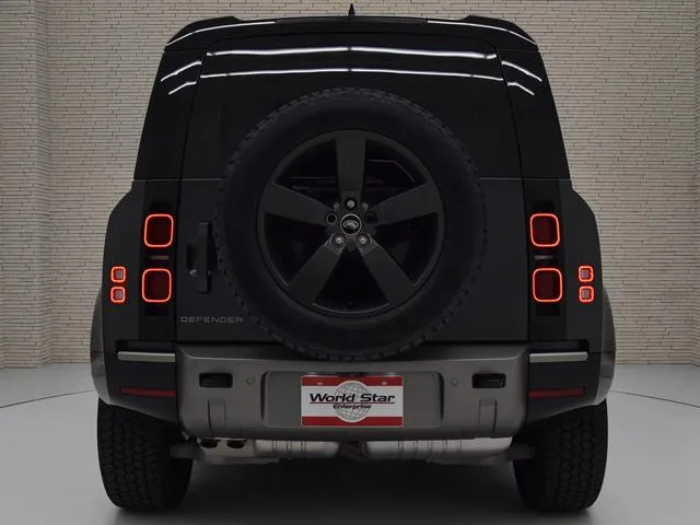 Land Rover Defender 110X-DYNAMIC HSE D300 2024 — миниатюра 3