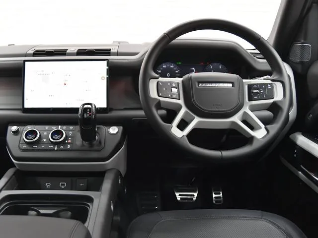 Land Rover Defender 110X-DYNAMIC HSE D300 2024 — миниатюра 4