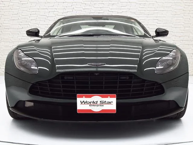 Aston Martin DB11 V8 2023 — миниатюра 2