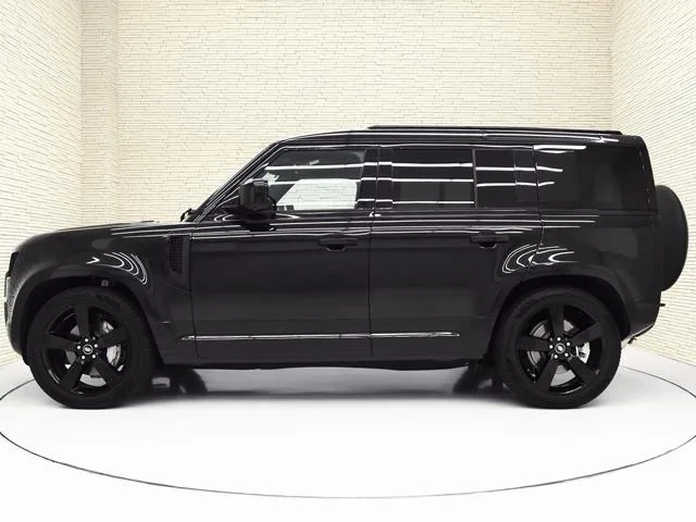 Land Rover Defender URBAN BEAT EDITION 2025 — миниатюра 4