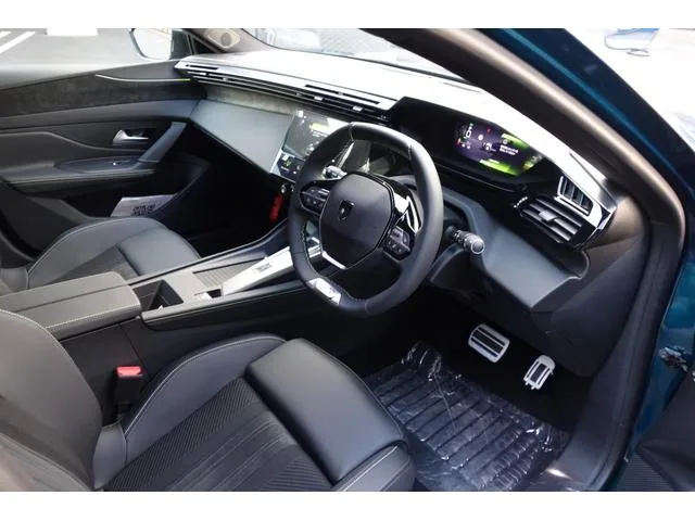 Peugeot 308 GT HYBRID 2025 — миниатюра 2