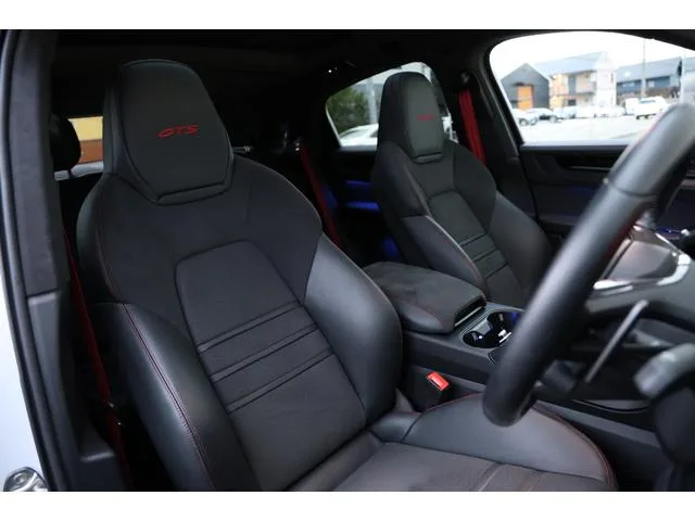 Porsche CAYENNE COUPE CAYENNE GTS COUPE 2024 — миниатюра 4