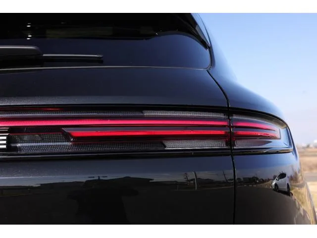 Porsche CAYENNE TURBO E-HYBRID 2024 — миниатюра 3