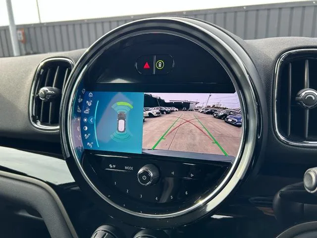 MINI MINI COOPER D CROSSOVER CLASSIC TRIM 2022 — миниатюра 3