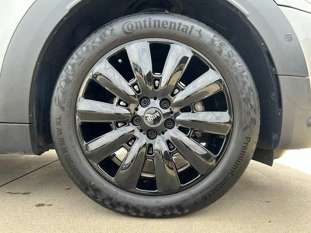 MINI MINI COOPER D CROSSOVER PREMIUM PLUS PACKAGE CLASSIC TRIM 2023 — миниатюра 2