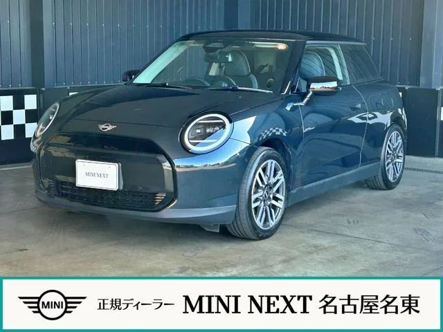 MINI MINI COOPER E CLASSIC TRIM 2024 — фото 1, купить с доставкой в Москву