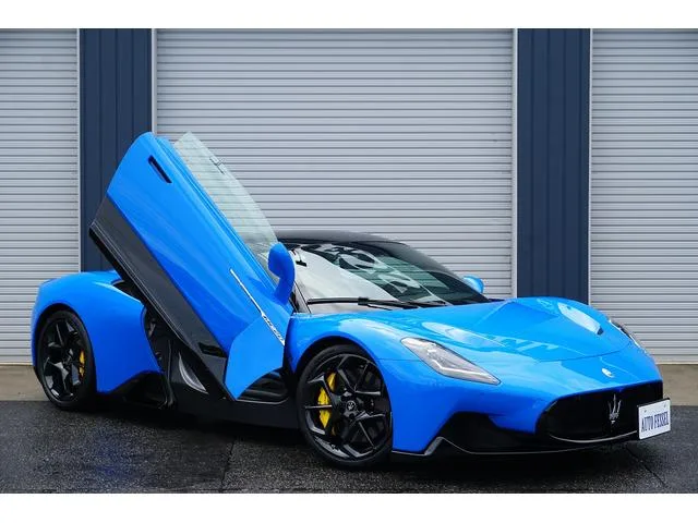 Maserati MC20 BASE GRADE 2023 — фото 1, купить с доставкой в Москву