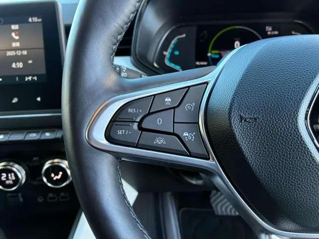 Renault LUTECIA ENTRACTE E-TECH FULL HYBRID 2024 — миниатюра 5