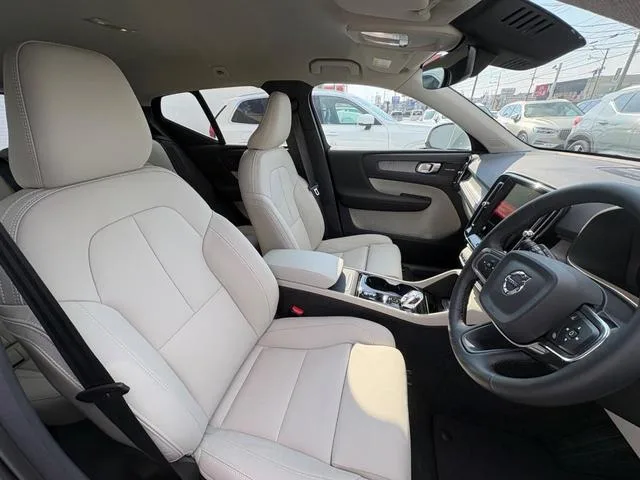 Volvo XC40 ULTRA B4 AWD 2025 — миниатюра 4