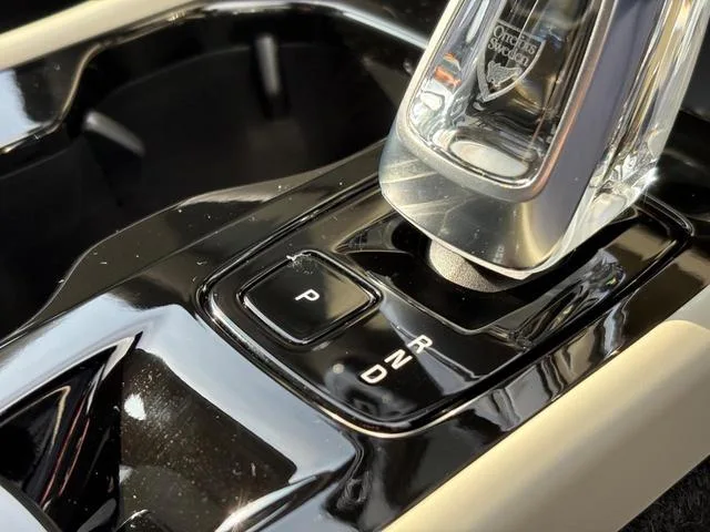 Volvo XC40 ULTRA B4 AWD 2025 — миниатюра 5