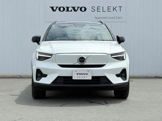 Volvo XC40 RECHARGE RECHARGE ULTIMATE SINGLE MOTOR 2023 — миниатюра 3