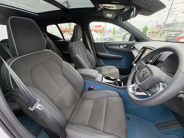 Volvo XC40 RECHARGE RECHARGE ULTIMATE SINGLE MOTOR 2023 — миниатюра 5