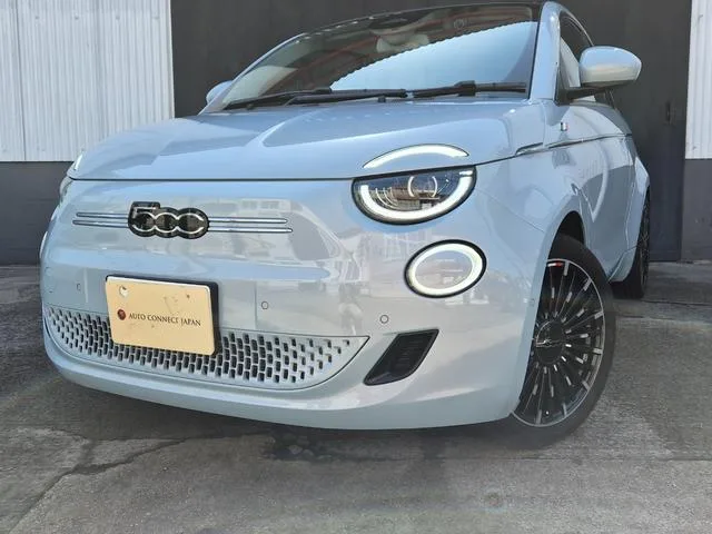 Fiat 500e ICON 2023 — миниатюра 3
