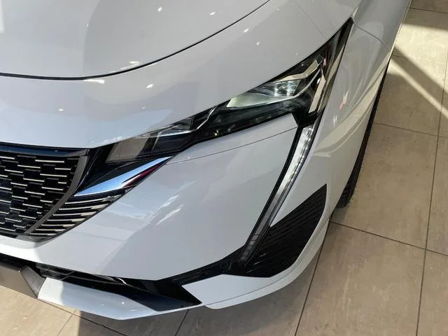 Peugeot 308 GT HYBRID 2025 — миниатюра 4