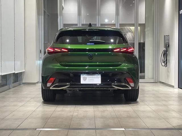 Peugeot 308 GT PLUG-IN HYBRID 2025 — миниатюра 5