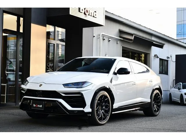 Lamborghini URUS BASE GRADE 2022 — фото 1, купить с доставкой в Москву