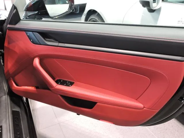 Porsche 911 911 TARGA 4 GTS 2024 — миниатюра 5