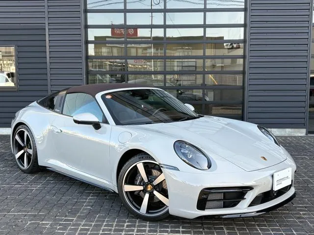 Porsche 911 911 TARGA 4 2024 — миниатюра 3
