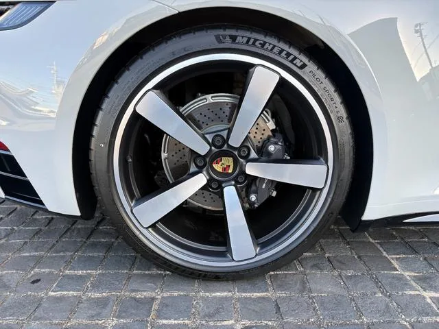 Porsche 911 911 TARGA 4 2024 — миниатюра 4