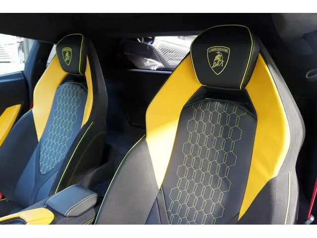 Lamborghini Revuelto BASE GRADE 2024 — миниатюра 5