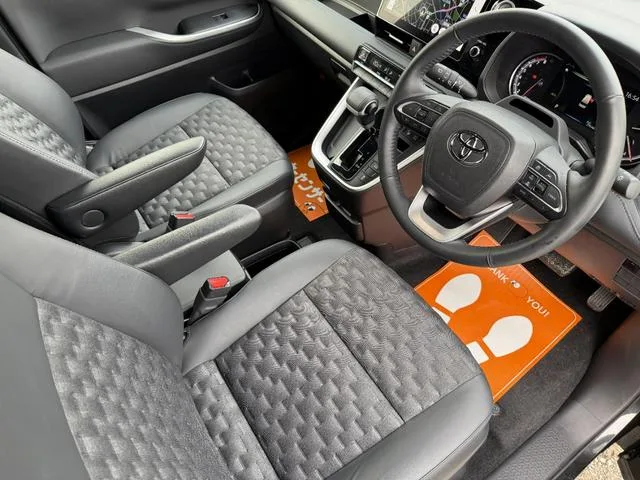 Toyota VOXY S-Z 2023 — миниатюра 4