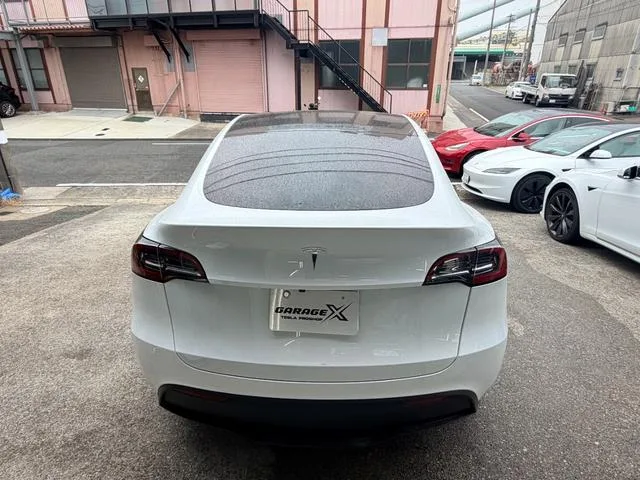 Tesla Model Y RWD 2024 — миниатюра 4