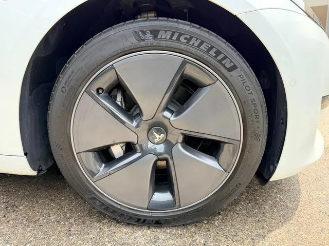 Tesla MODEL 3 RWD 2023 — миниатюра 4