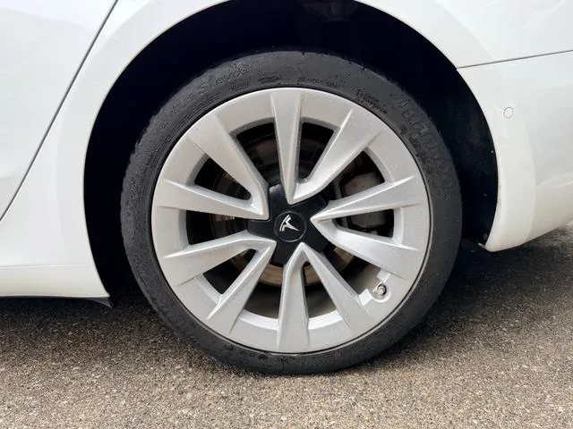 Tesla MODEL 3 RWD 2022 — миниатюра 4
