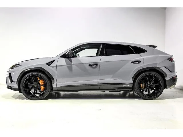 Lamborghini URUS 2025 — миниатюра 3
