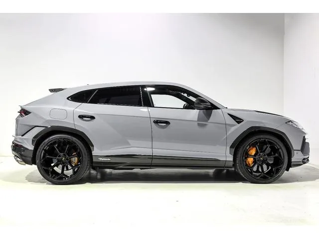 Lamborghini URUS 2025 — миниатюра 4