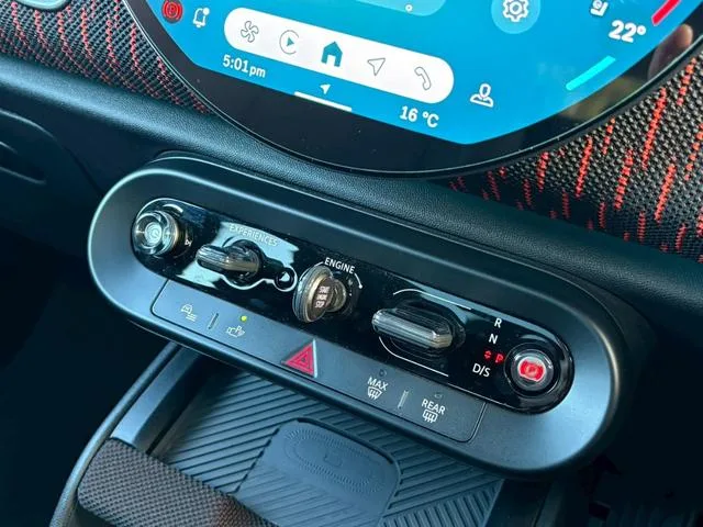 MINI MINI JOHN COOPER WORKS COUNTRYMAN ALL4 JOHN COOPER WORKS TRIM 2024 — миниатюра 5