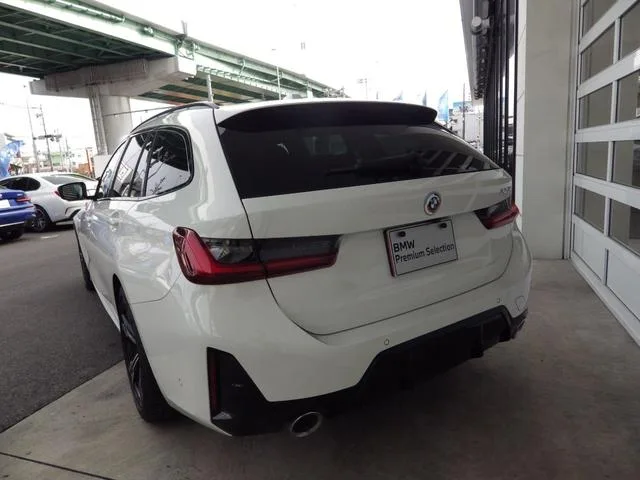 BMW 3 Series 320i TOURING M SPORT 2023 — миниатюра 2