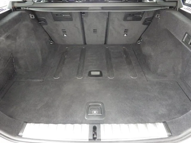 BMW 3 Series 320i TOURING M SPORT 2023 — миниатюра 4