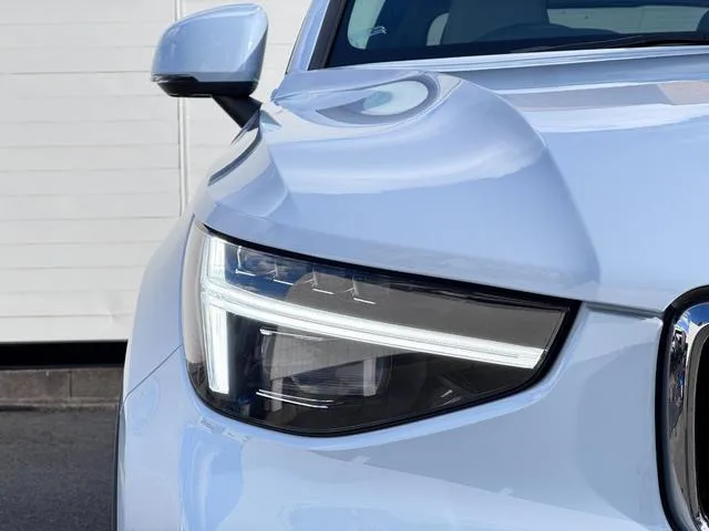 Volvo XC40 ULTRA B4 AWD 2024 — миниатюра 4