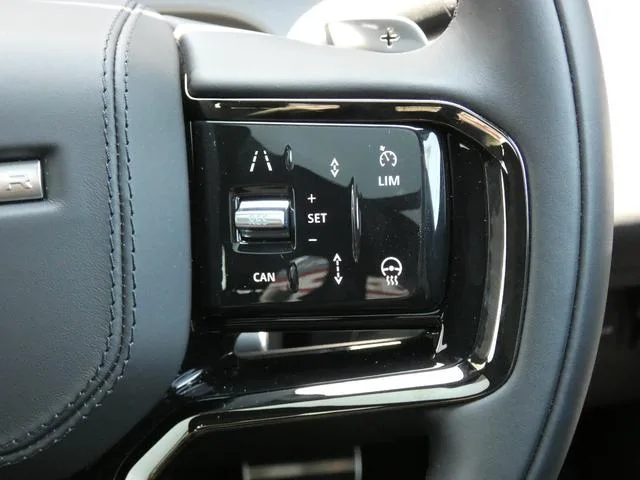 Land Rover RANGE ROVER VELAR DYNAMIC SE D200 2024 — миниатюра 2