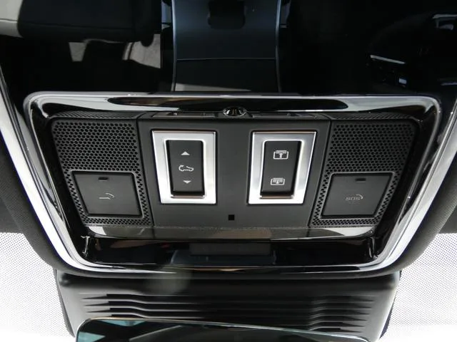 Land Rover RANGE ROVER VELAR DYNAMIC SE D200 2024 — миниатюра 4